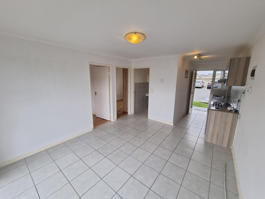 To Let 2 Bedroom Property for Rent in Muizenberg Western Cape